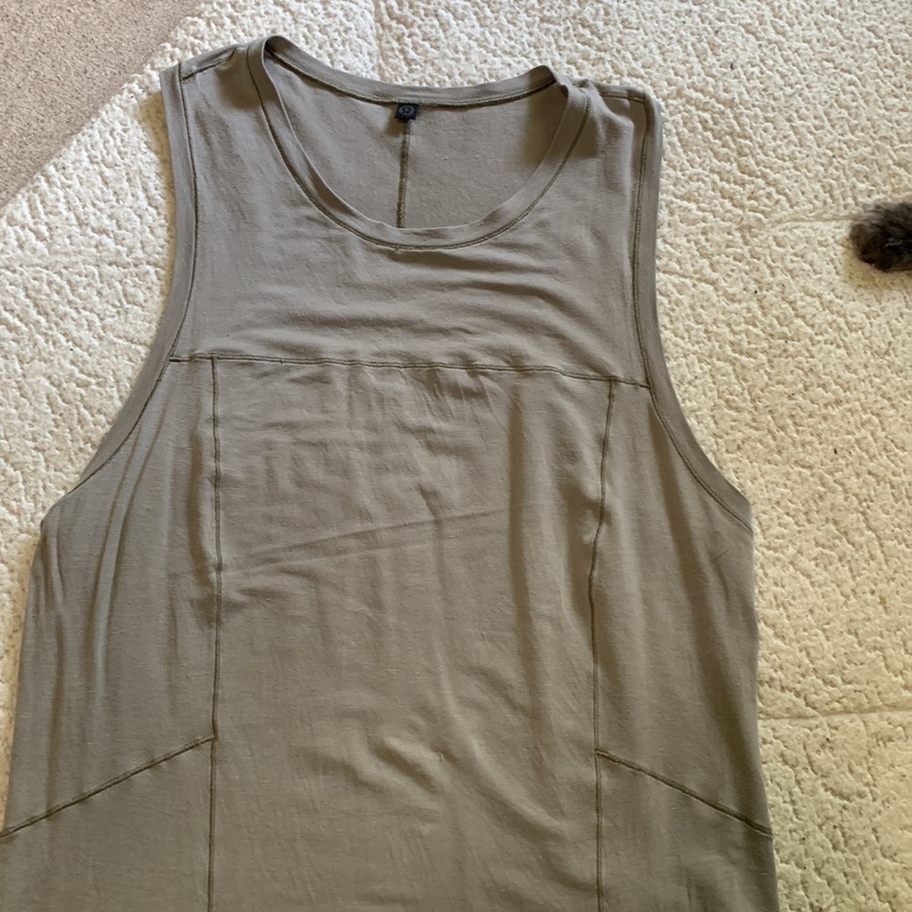 Lululemon tank bundle - Picture 5 of 7